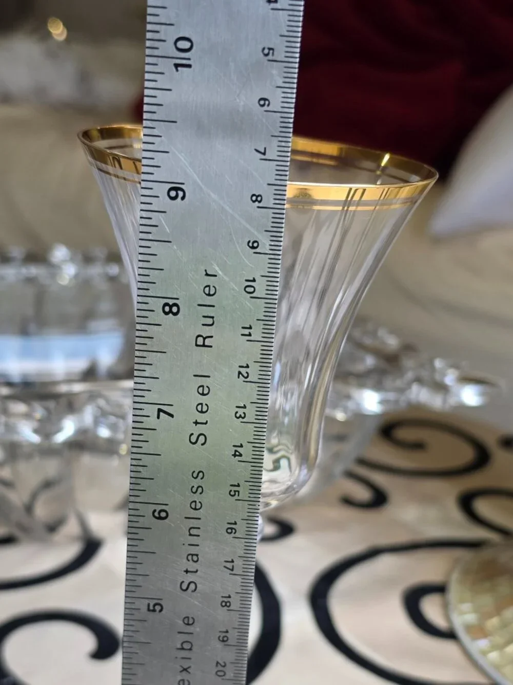 Mikasa Jamestown Crystal Gold Trim Blown Glass (Austria) D/C 12 wine glasses